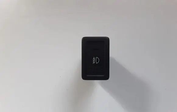 Suzuki Vitara (LY) Fog light switch 3727057L00