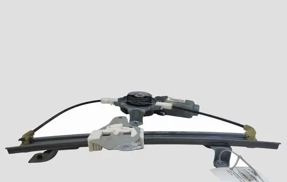 Nissan Qashqai Rear door window regulator with motor P119766