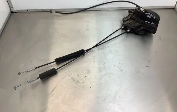 Nissan Murano Z50 Rear door lock 