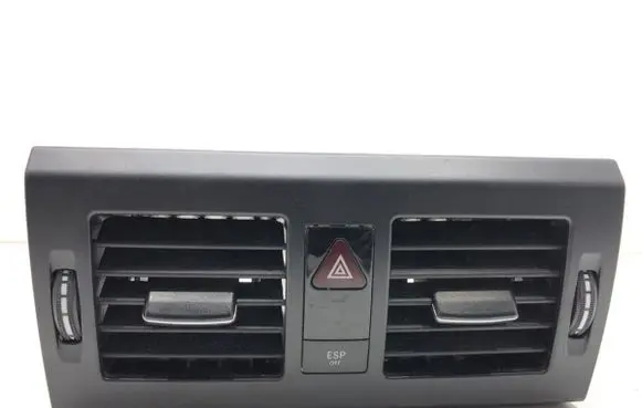 Mercedes-Benz GLK (X204) Dashboard side air vent grill/cover trim A2048305054