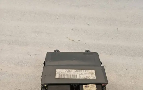 Jaguar XK8 - XKR Door control unit/module LJA2120AG