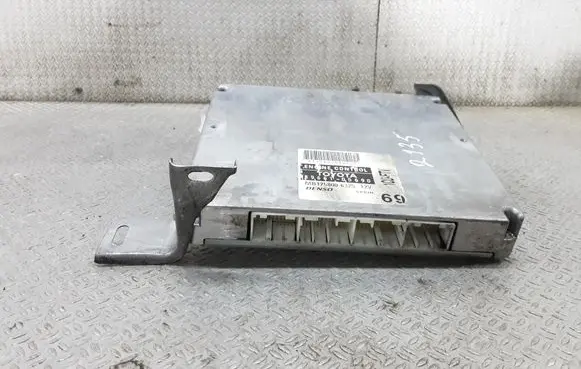 Toyota Avensis T250 Engine control unit/module 8966105690