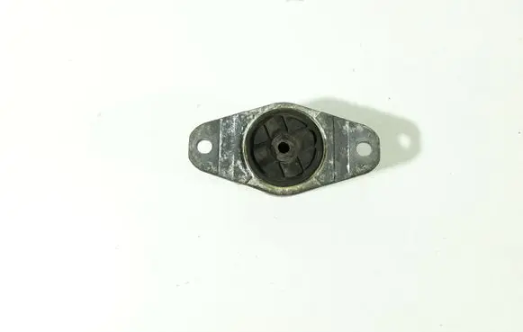 Mazda 3 I Front shock absorber mounting bracket 