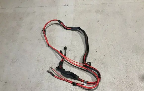 BMW 3 E92 E93 Positive cable (battery) 9125036 9125025