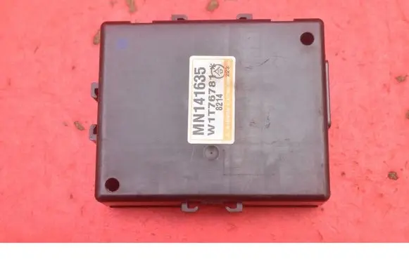 Citroen C-Crosser Engine control unit/module ECU MN141635
