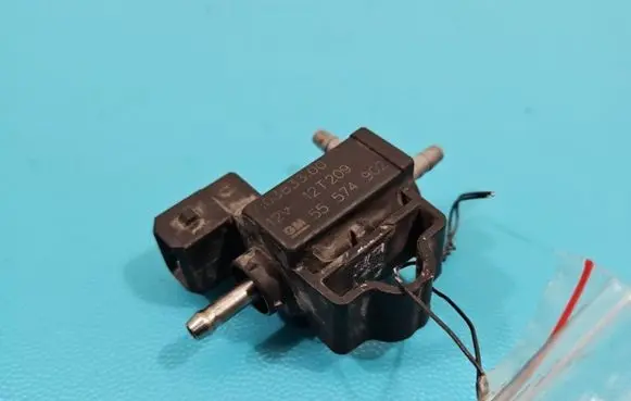 Opel Insignia A Turbo solenoid valve 70383300 IMPRK1416028
