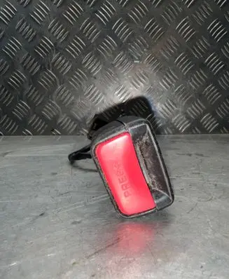 Mazda 2 Front seatbelt buckle 140087