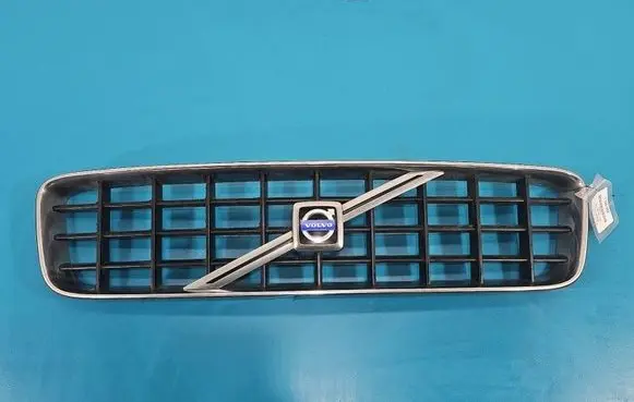 Volvo XC90 Front bumper upper radiator grill 8620641 IMPRK1528332