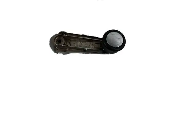 Audi 80 90 S2 B4 Front door window winding handle 443837581D