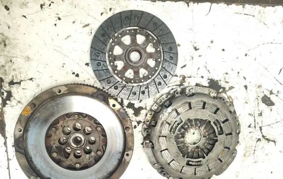BMW 5 E60 E61 Clutch set kit 323063710