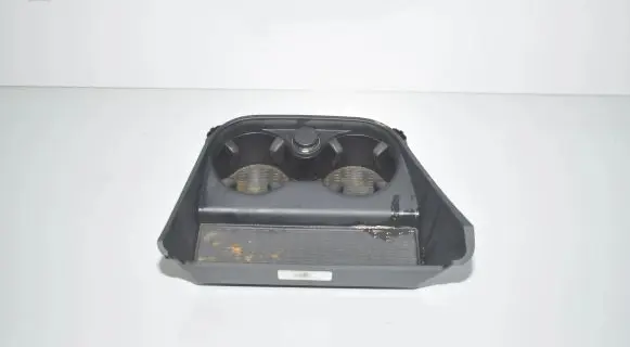 Cup holder front