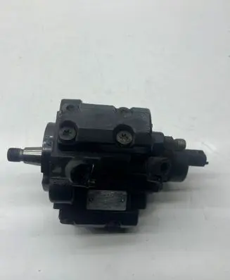 BMW 3 E46 Fuel injection high pressure pump 0281002287 03822048 08217