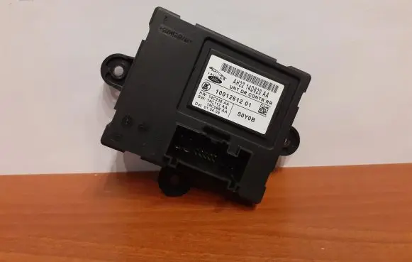 Jaguar XF X250 Door control unit/module 2869 AH2214D620AA