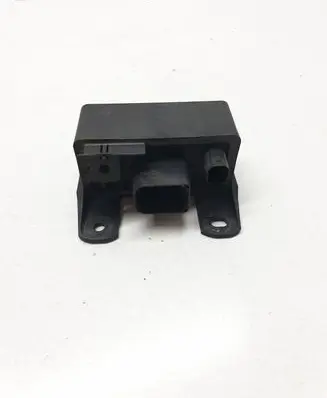 Mercedes-Benz C W203 Glow plug pre-heat relay