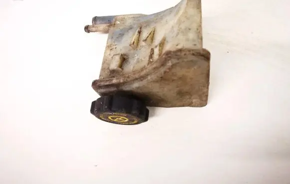 Power steering fluid tank/reservoir