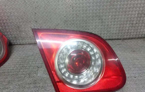 Volkswagen PASSAT B6 Tailgate rear/tail lights ZSB3C5945093E