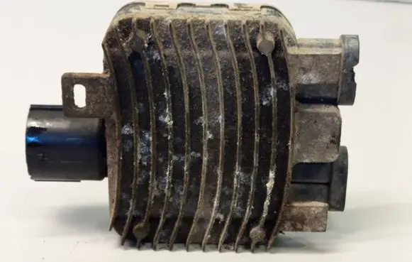 Ford Mondeo MK IV Coolant fan relay 940004105