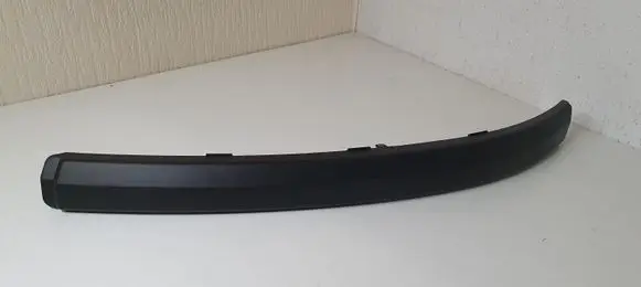 Ford Mondeo Mk III Front bumper splitter molding 1119586 17E909AC