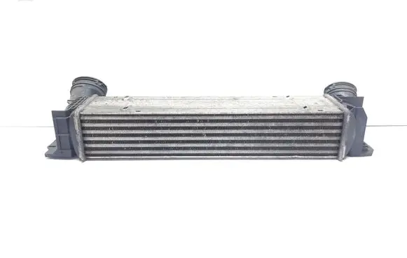 BMW 3 E90 E91 Intercooler radiator 7798788
