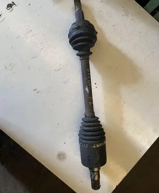 Jeep Grand Cherokee (WK) Front driveshaft