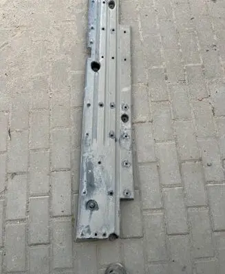 Toyota Prius (NHW20) Side bottom protection 5816647010