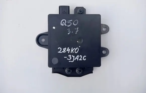 Infiniti QX80 Blind spot module 284K03JA2C