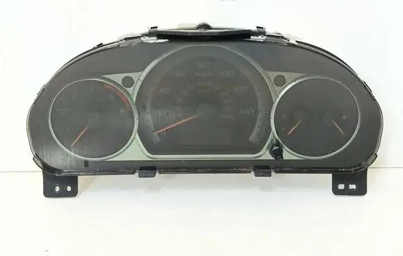 Honda CR-V Speedometer (instrument cluster) HR0333123 78100E211