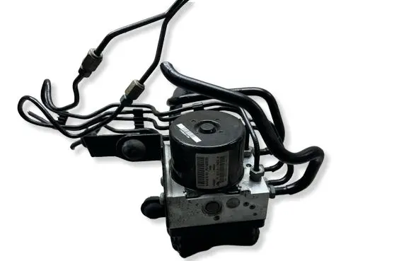 Volvo V40 ABS Pump 10096104243