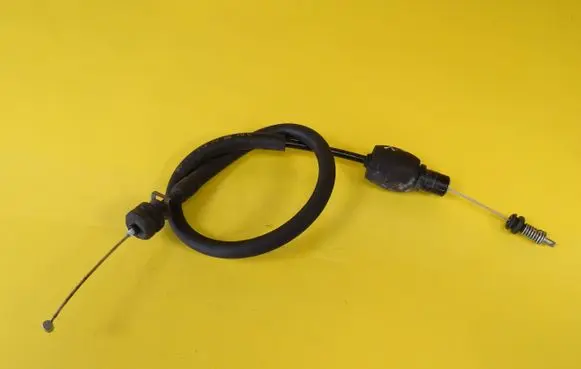 Opel Astra G Throttle cable 90530812 90530812JJ