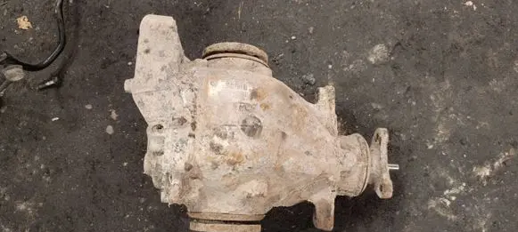 BMW 3 E90 E91 Rear differential 7572520