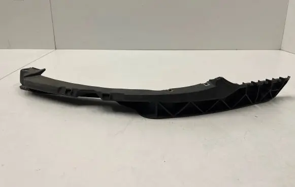 Skoda Octavia Mk2 (1Z) Front bumper mounting bracket 1Z0807183