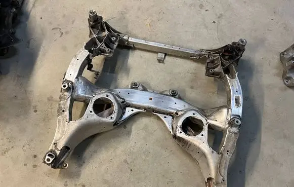 BMW 6 F06 Gran coupe Front subframe
