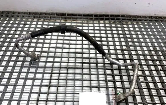 Volkswagen PASSAT CC Air conditioning (A/C) pipe/hose 3C082072