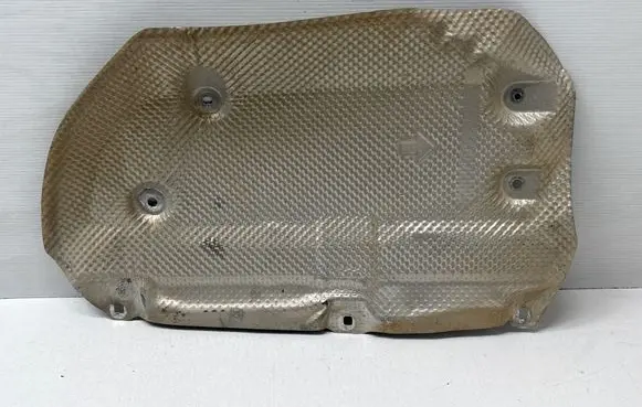 Toyota Highlander XU50 Exhaust heat shield 