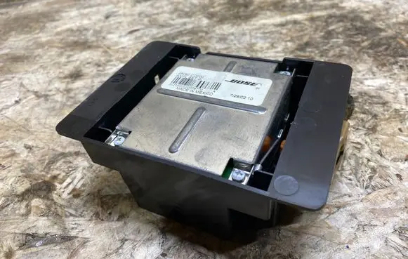 Nissan 350Z HiFi Audio sound control unit 28060CD000