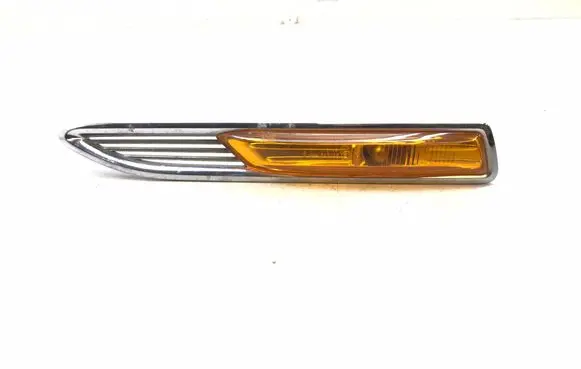 Ford Mondeo MK IV Front fender indicator light 7S7113K354BD K3626