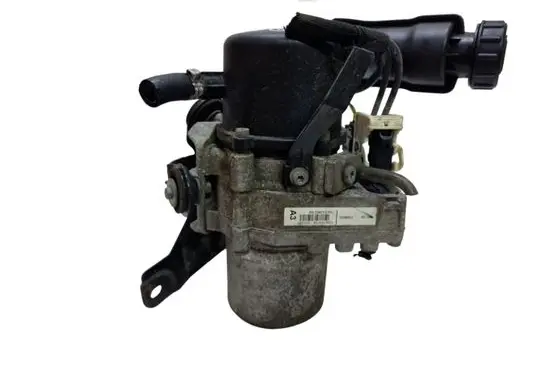 Peugeot 508 Power steering pump 9676154180