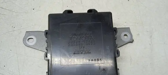Toyota Prius (XW20) Keyless (KESSY) go control unit/module 8999047020 2325000072