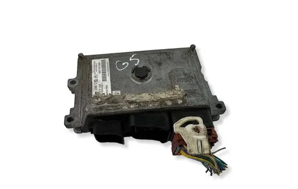 Peugeot 208 I Engine control unit/module 9807827980 131810449 V29044022A