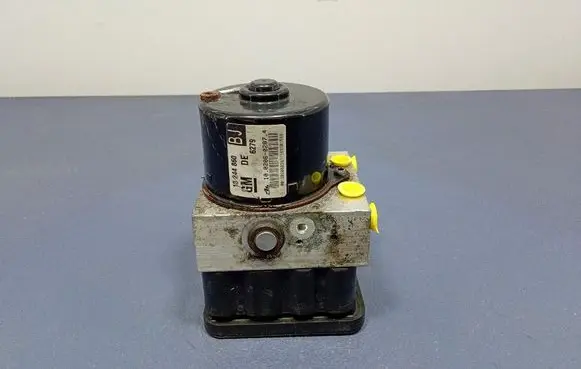 Opel Zafira B ABS Pump 13244860