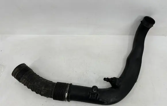 Volvo V70 Intercooler hose/pipe 31261717
