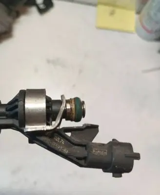 Ford Focus Fuel injector BM5G9F593BA