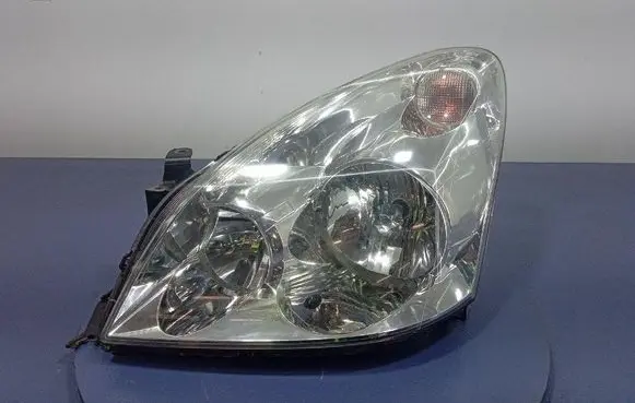 Toyota Corolla Verso E121 Headlight/headlamp STANLEY0F03