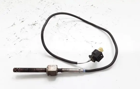 Mercedes-Benz ML W164 Exhaust gas temperature sensor A0009053905
