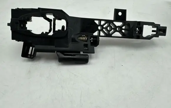 Front door exterior handle/bracket