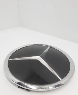Mercedes-Benz C W205 Manufacturer badge logo/emblem A0008880011