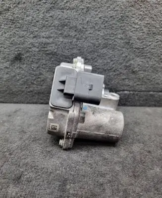 Audi A4 S4 B7 8E 8H Intake manifold valve actuator/motor 059129086