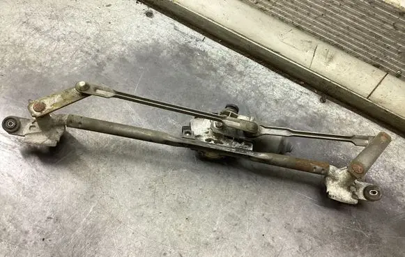 Mazda 6 Front wiper linkage and motor 1593000620