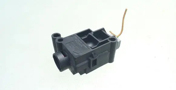 Ford Focus Fuel cut-off switch XW4T9341AA