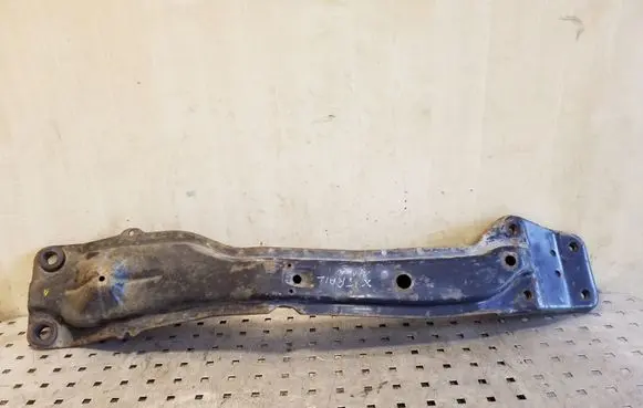 Nissan X-Trail T30 Front subframe